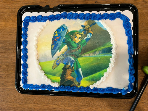 Cake with printed picture of Link